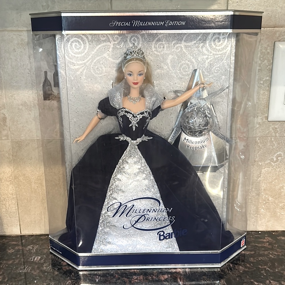 MIB Vintage 90's 1999 Millennium Princess Barbie Special Millennium Edition